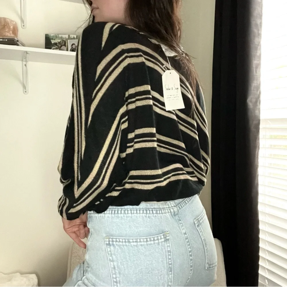 Sadie & Sage | Stipe Sweater - Picture 3 of 5